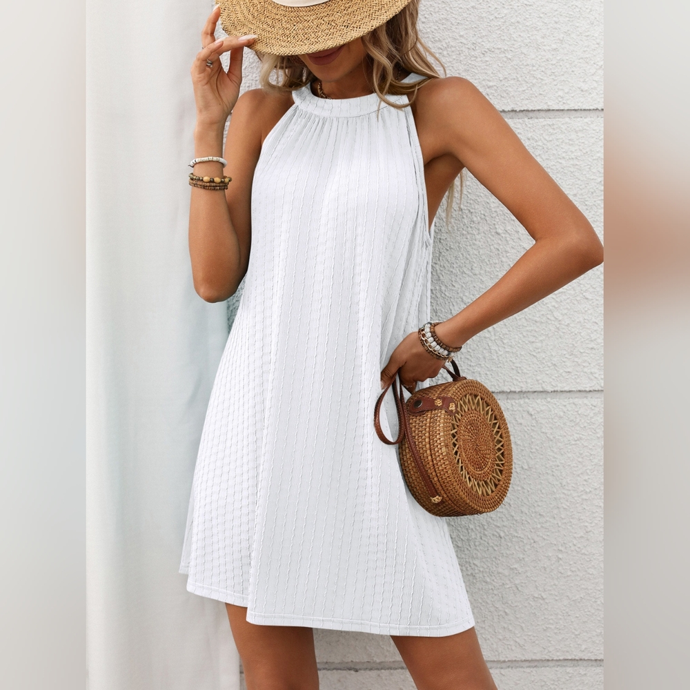 BLACK FRIDAY SALE!!🎁 White Sleeveless Halter Mini Dress - Picture 1 of 7